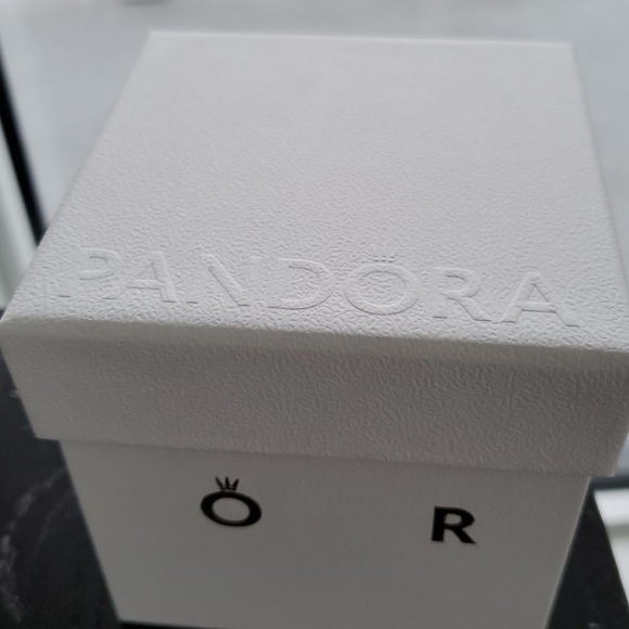Pandora Signature I-D bangles - Picture 5 of 8